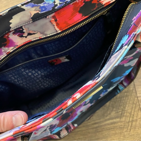 Kate Spade Dally Laurel Way Medium Size Watercolor Floral Tote Bag w/ Zipper - Picture 6 of 9